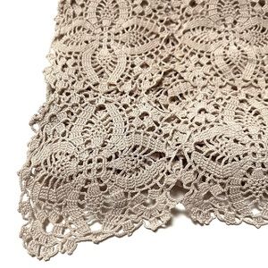 Vintage Lace Runner